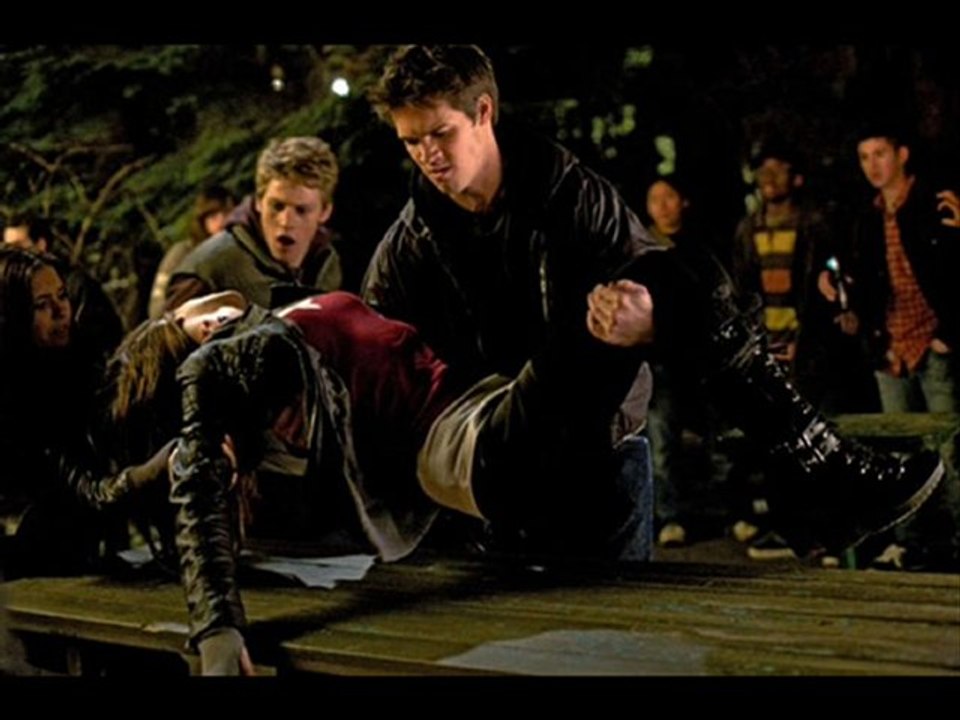 Watch The Vampire Diaries Se2 Ep10 The Sacrifice online 7