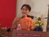 Aung San Suu Kyi Urges National Unity In Burma