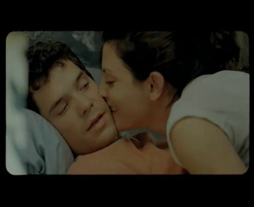 Todas las canciones hablan de mi - Tráiler Español