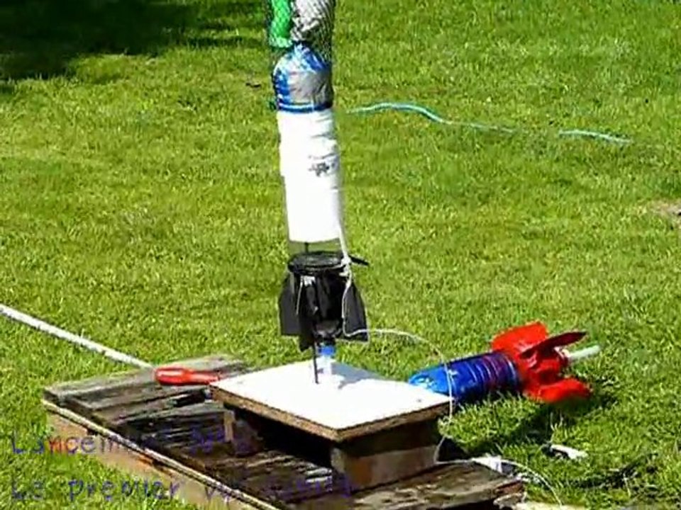 Fusée à eau (hydropneumatique)