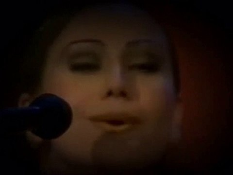 Tuğçe Becerikli-Bin gül çıkarırdım sana kalbimdeki külden.HD