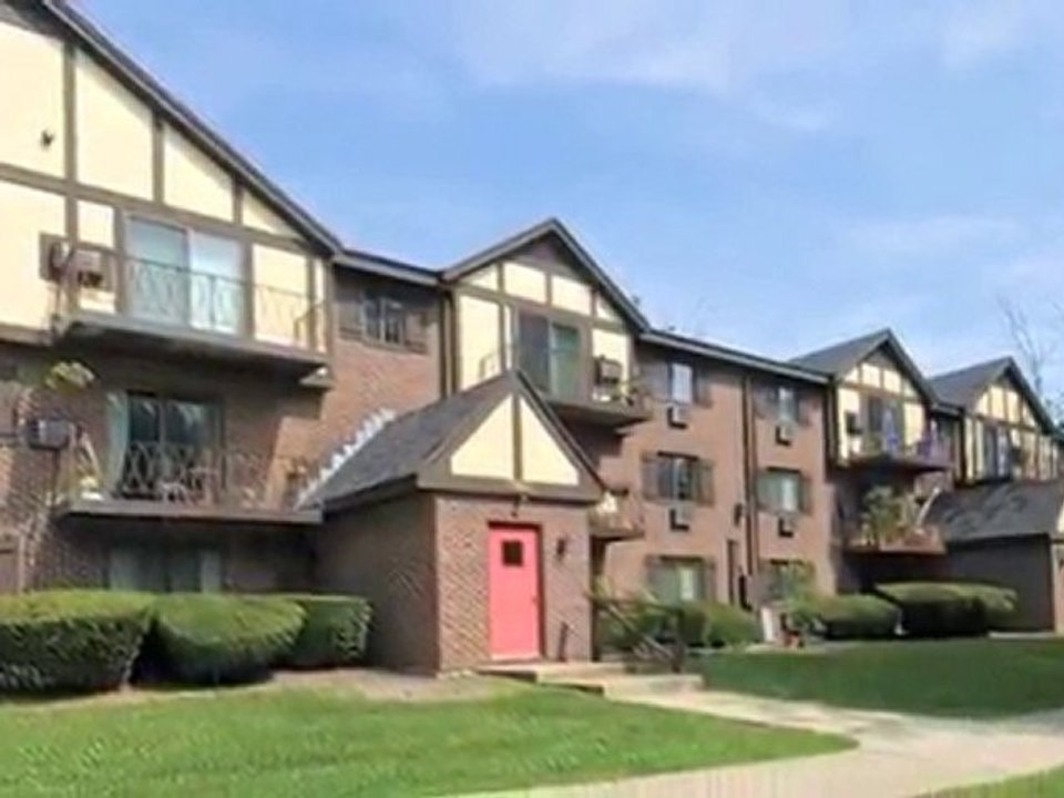 Royal Crest Estates Apartments in Warwick RI