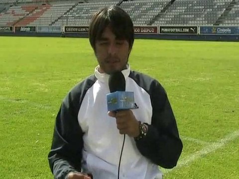 Medio Tiempo.com - Jaime Correa comió las tradicionales uvas en la víspera del año nuevo.