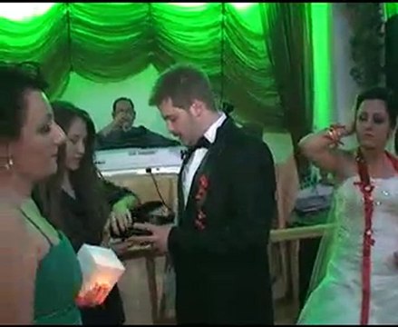 Elif ve Bahadır' ın Düğünü, takı töreni 2. bölüm