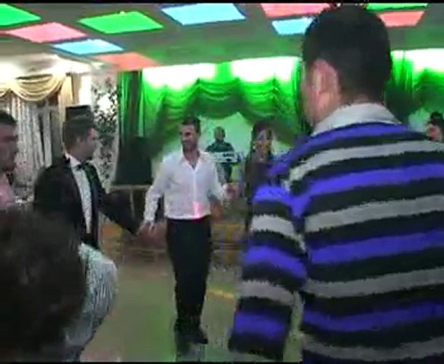 Elif ve Bahadır' ın Düğünü, karadeniz havaları