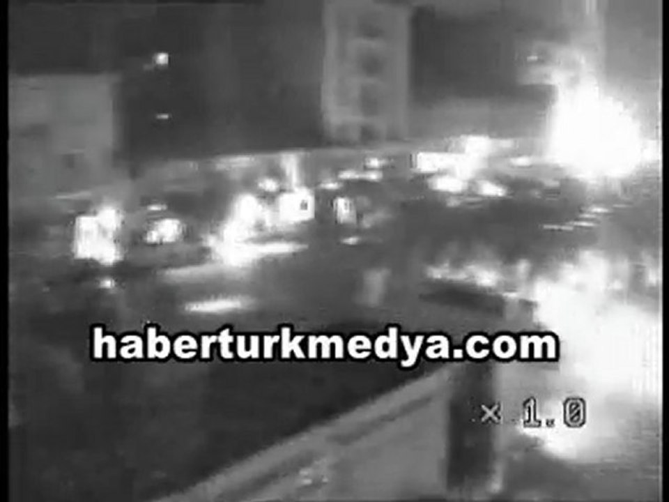 Tokat Kamyon Kahvehaneye Girdi