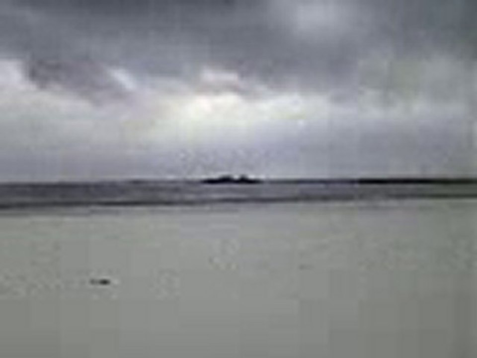 la plage du vougot et ces cotes sous la neige