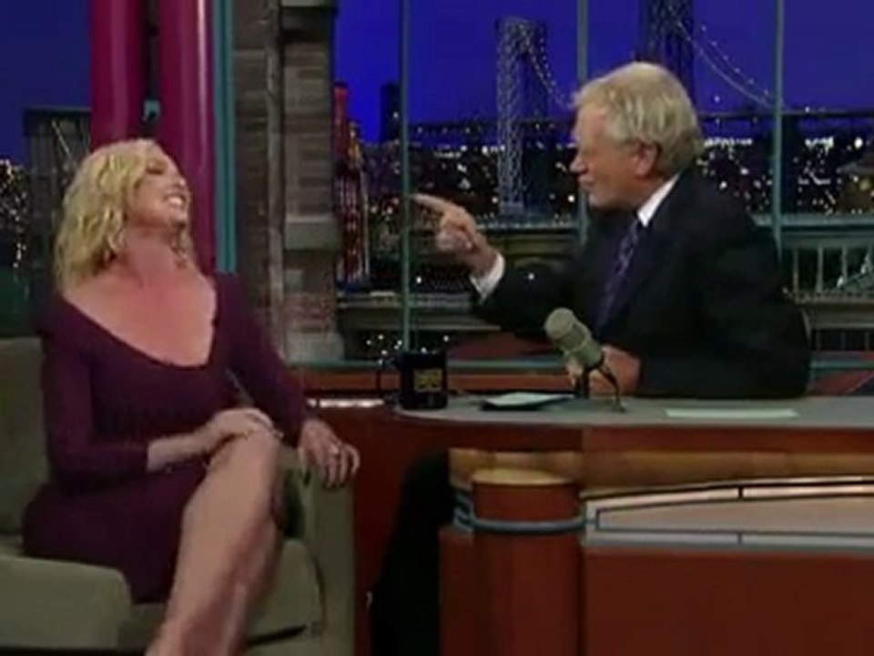 Katherine Heigl smokes Electronic Cigarette on Letterman