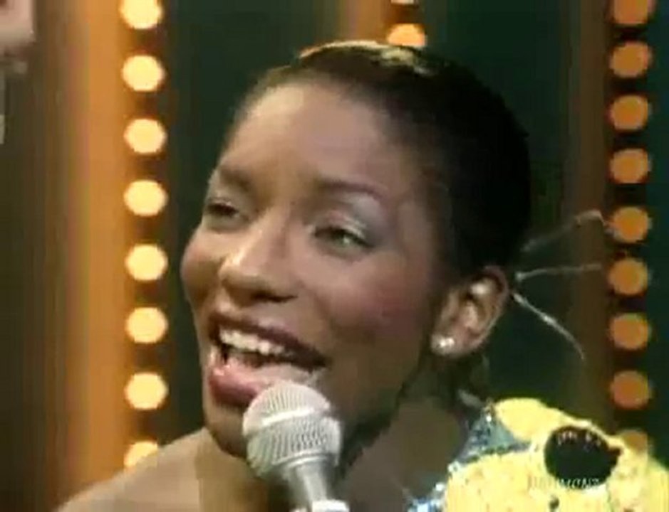 Tom Jones & Stephanie Mills -  The Closer I Get To You