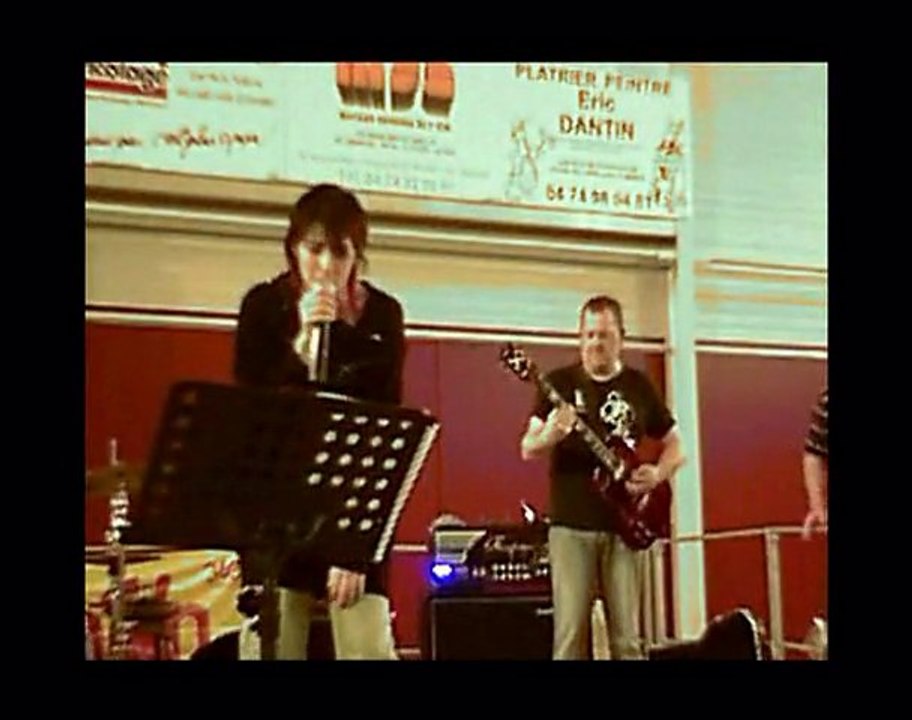 False - Paranoid - Téléthon 2010