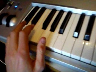 space dementia tutorial piano main gauche 1