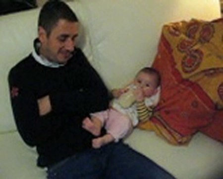 raph cool memere et boit toute seule