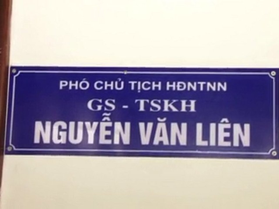 PHONG VAN
