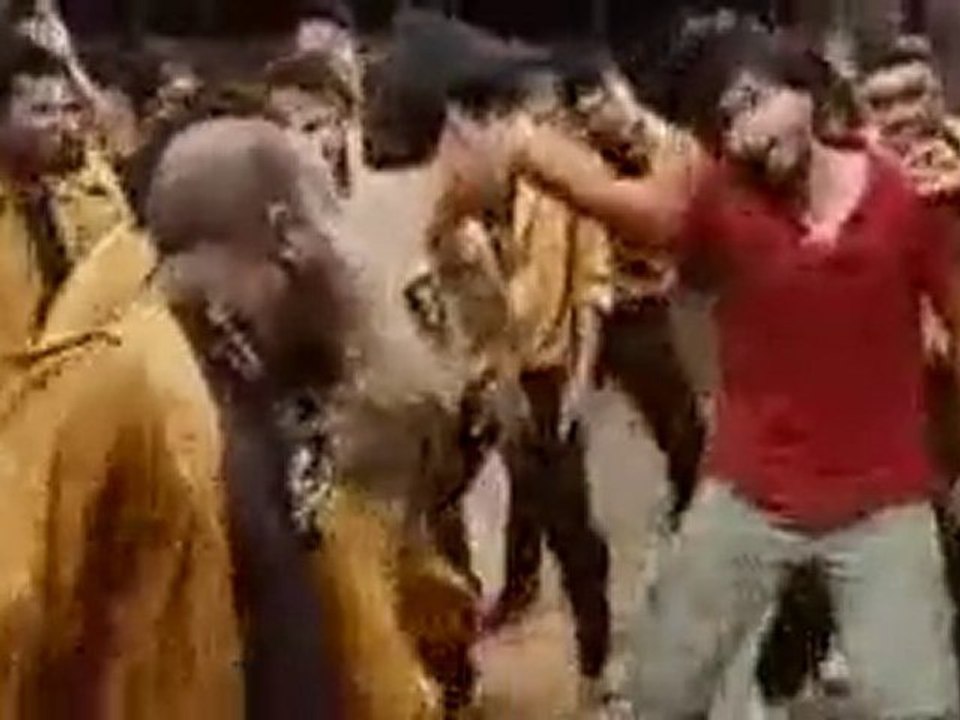 [Tamildx.com]Sama Sama Yama Yama Drohi HD Song