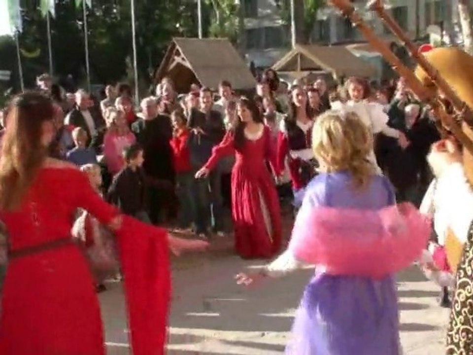 Le Bransle du Petit Gentilhomme - La Carité de Guingamor