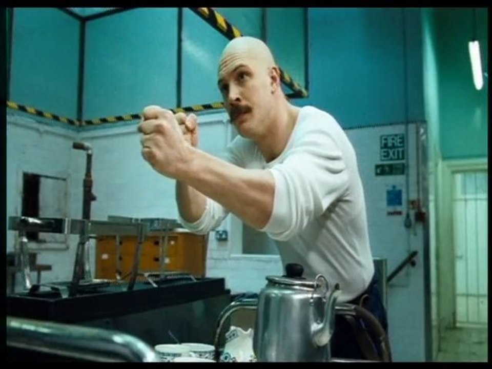 Bronson - Trailer w/ greek subtitles
