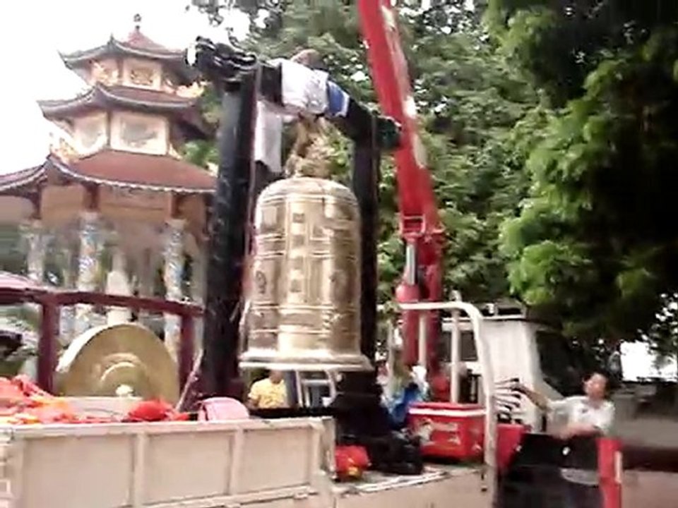 Chuông trống chiêng của đại lễ  1000 năm về chùa Bồ Đề P111