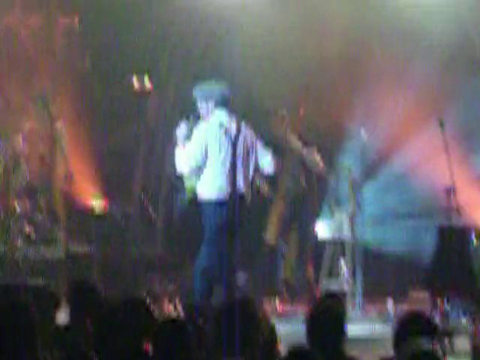 Yves JAMAIT  " JE SUIS VIVANT" SALLE EURYTHMIE  MONTAUBAN   Mai 2009