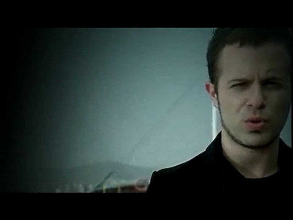 Emre Aydın -  "Hoşçakal" Video Klip