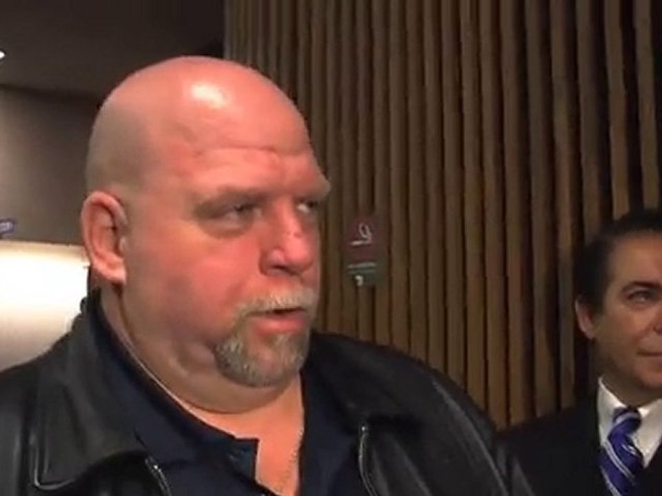 Apology to Cleveland cop sparks confrontation outside ...