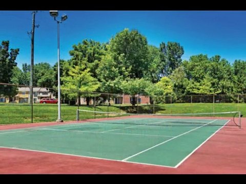 Fisherman's Village Apartments - Indianapolis, IN