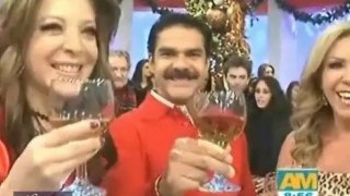 Edith González graba promos navideños de TV Azteca