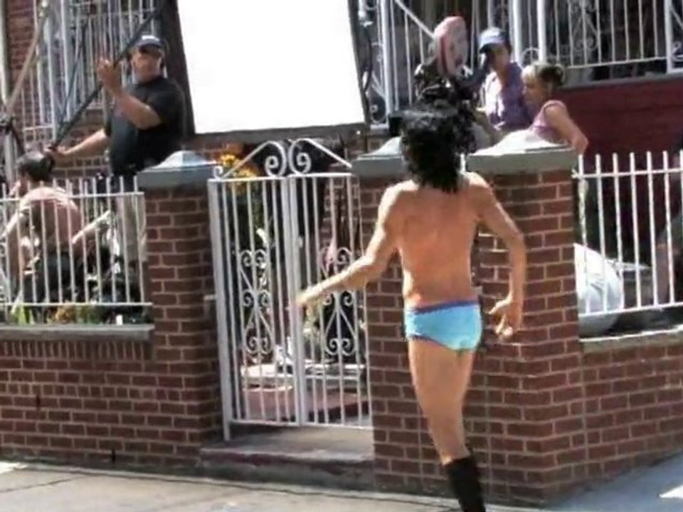 Exklusiv: katy und russel knutschen