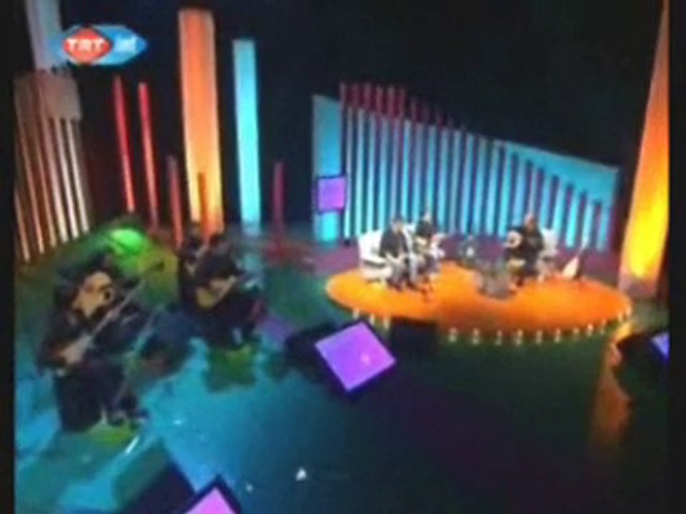 DERDIGUZEL & OZLEM OZDIL  Gitme Desene