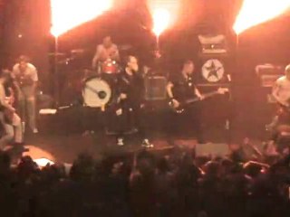 les sales majestès_y a pas d'amour @ la cigale