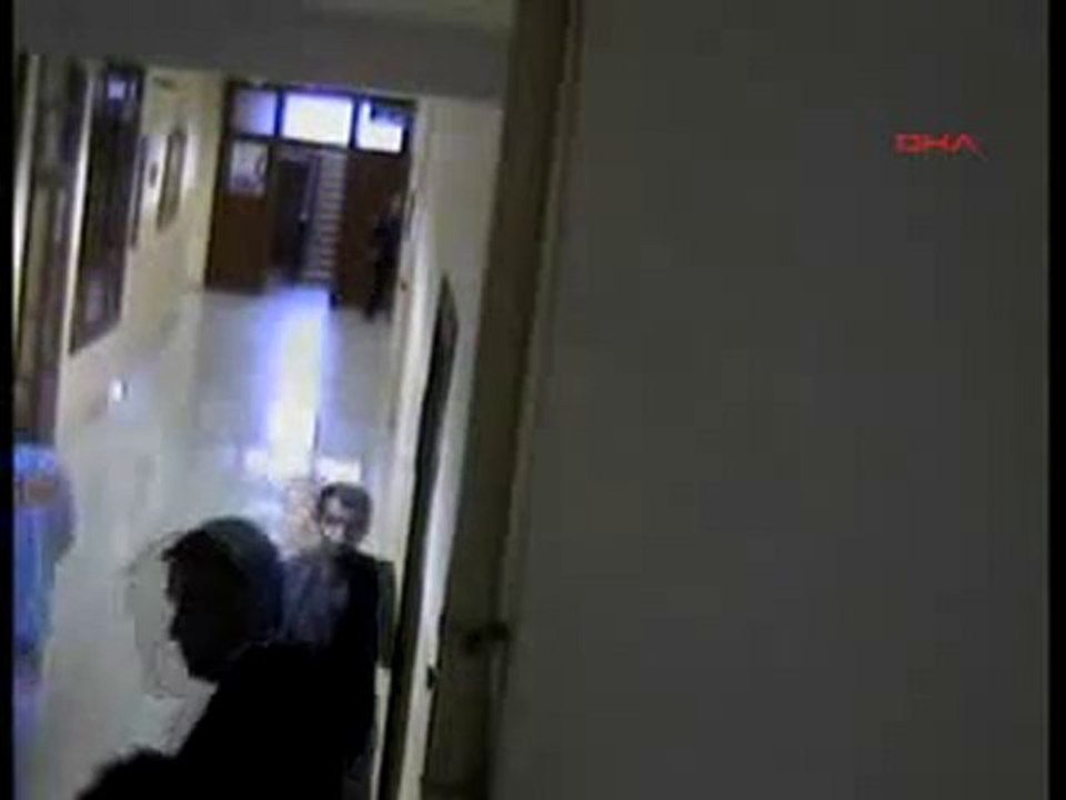 Oda Hamileydi Nuray Bezirgan Ve Eşini Polisler Böyle Dövdü