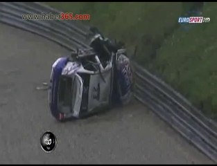 Kontrolden cikan ralli araci