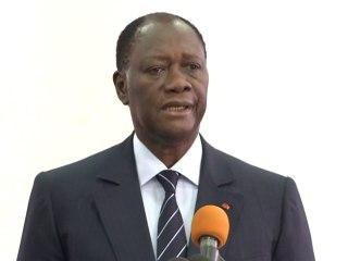 Ouattara appelle Gbagbo à rendre le pouvoir