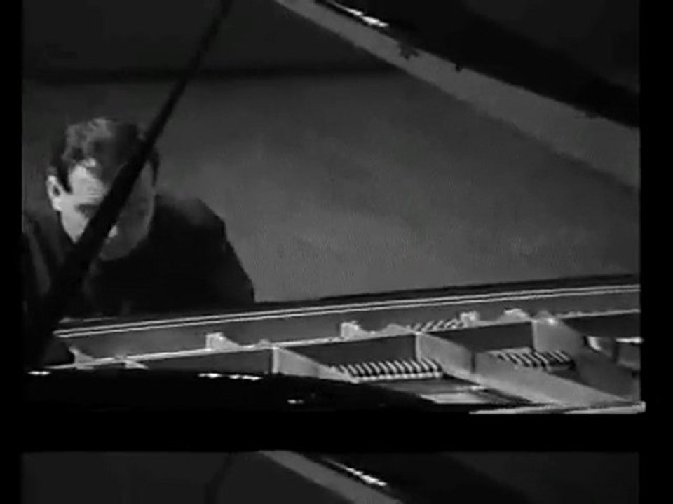 S. Prokofieff Sarcasms op.17 Live by Mehmet Okonsar