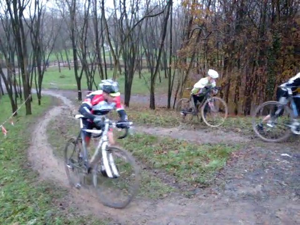 Cyclo-cross à Raismes UFOLEP déc 2010 A