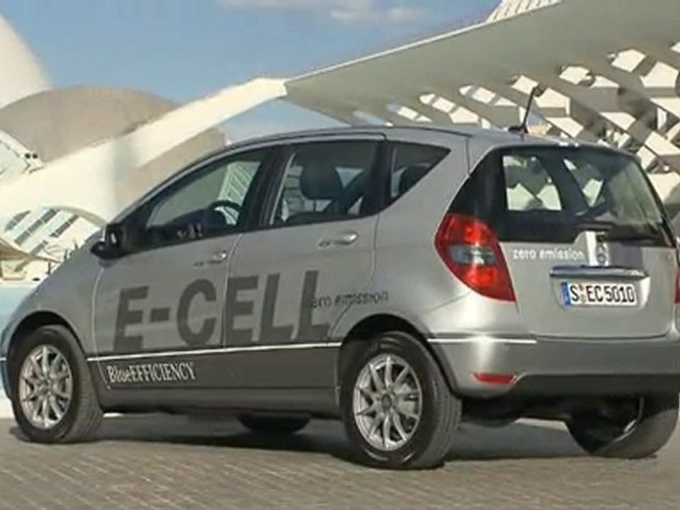 Mercedes-benz sls amg e-cell - english