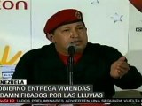 Presidente Chávez entrega viviendas a damnificados por lluvias