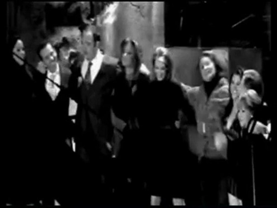 Maite Perroni // Detras de camaras Por Estar Juntos