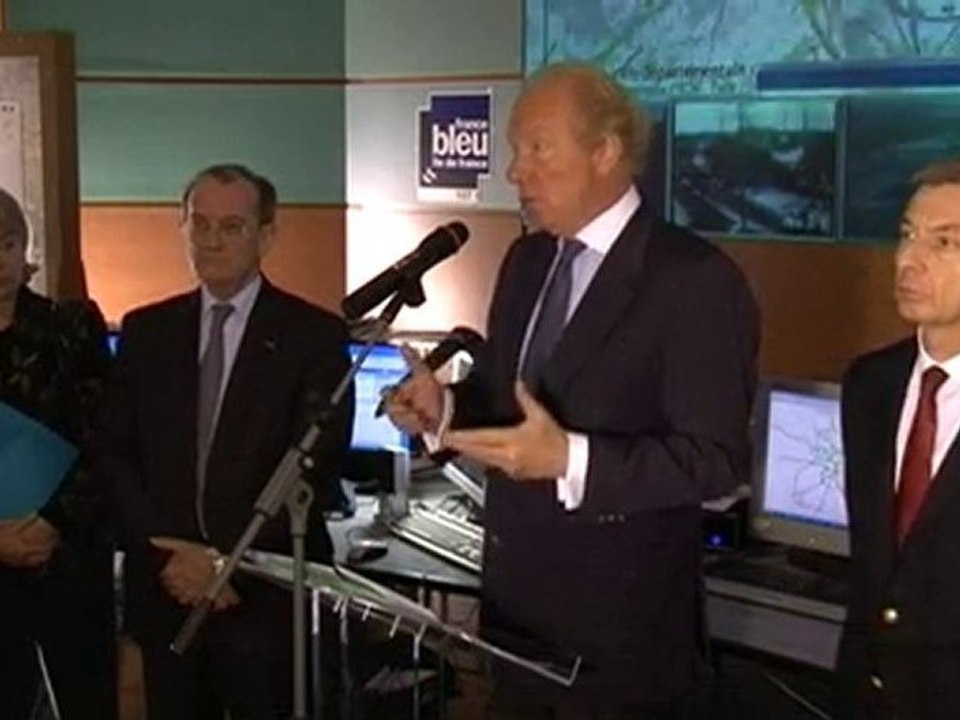 Déplacement de Brice HORTEFEUX  au CRICR de Créteil