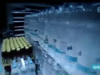 Civilisation plastique -1- Eau en bouteilles - igepac 2010