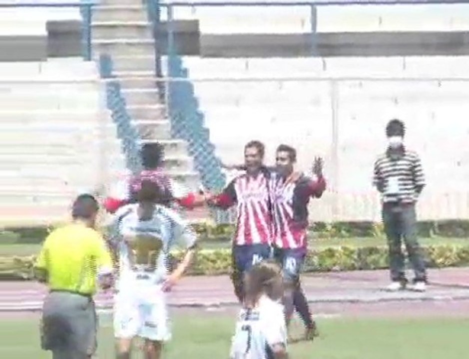Color Pumas-Chivas
