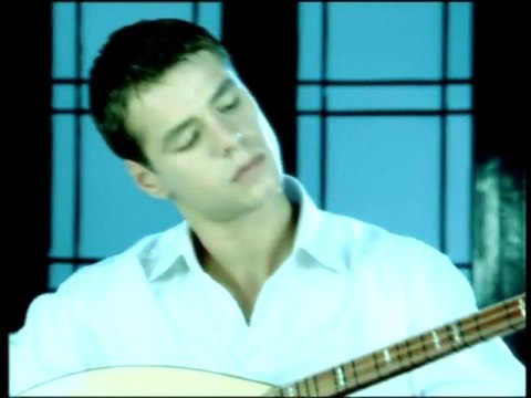 Engin Nurşani - Gülom