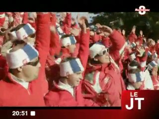 Flash Mob à Paris avec 300 moniteurs (Savoie)