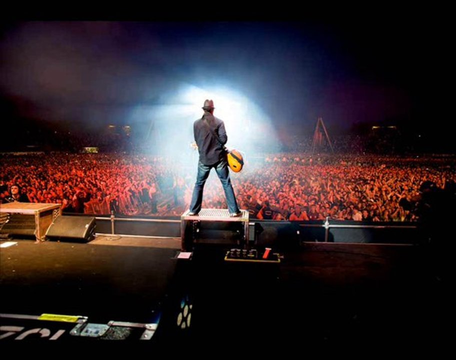 Iridescent live Berlin [LINKIN PARK] audio HQ