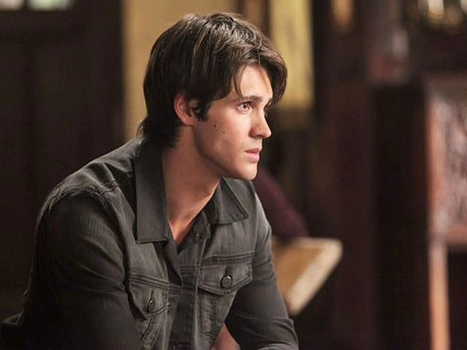 Vampire Diaries Season 2 Episode 7  "Masquerade"