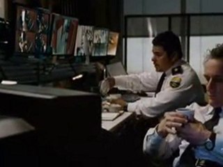 hot-m.com-_SmartWarez.Org-devil.2010.dvdrip_clip1