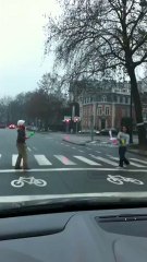 Jongleur Aux Feu Rouge