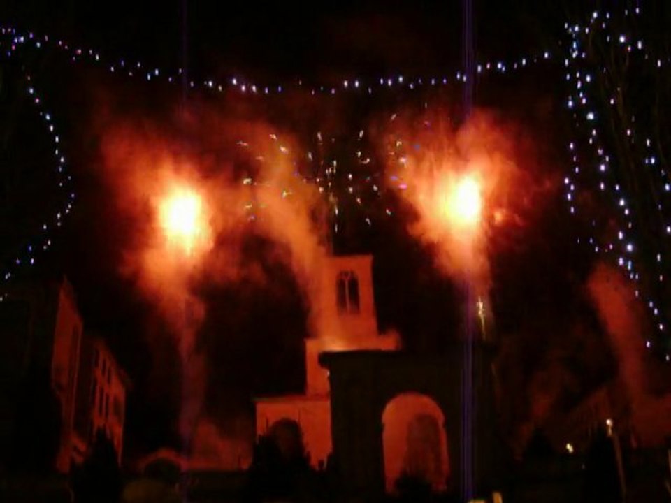 Fête de l'hiver Oyonnax 2010 Feu D'artifice Part 1 (Debut)
