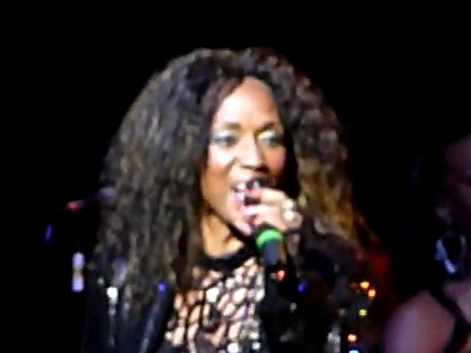 Gwen Mc Crae - Funky Sensation