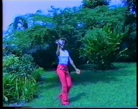 La poetesse Nathy Ebriet Vice versa Pte Noire