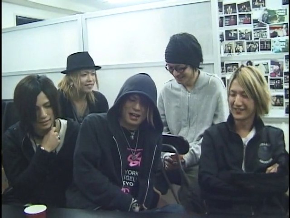 vistlip - STRAWBERRY BUTTERFLY Message lipper version